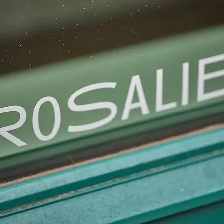 Chez Rosalie Et Jacob - La Cite Des Electriciens