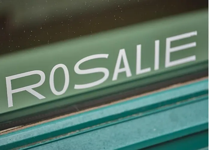 Chez Rosalie Et Jacob - La Cite Des Electriciens